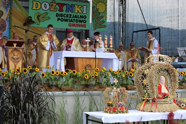 Diecezjalne dożynki w Czańcu