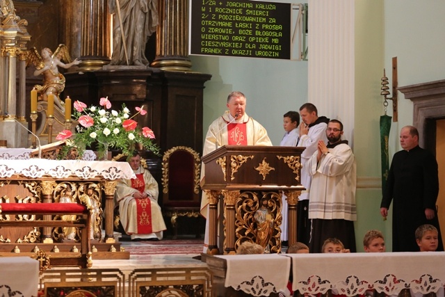 Prymicje bp. Tadeusza Kusego w kościele św. Marii Magdaleny