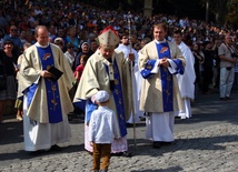 Na dróżkach z Papieżem Rodzin