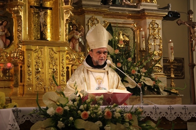 Prymicje bp. Kusego w kościele św. Elżbiety w Cieszynie