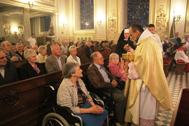 Prymicje bp. Kusego w kościele św. Elżbiety w Cieszynie