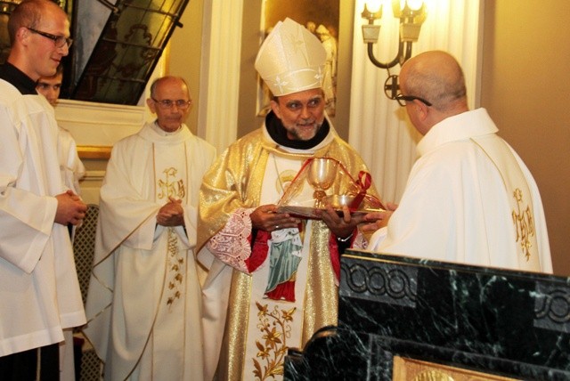 Prymicje bp. Kusego w kościele św. Elżbiety w Cieszynie