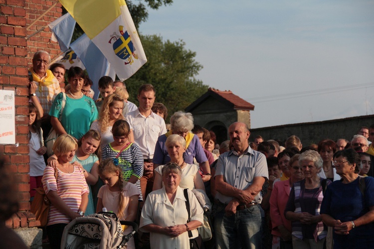 Pielgrzymka dekanatu Branice do Nasiedla