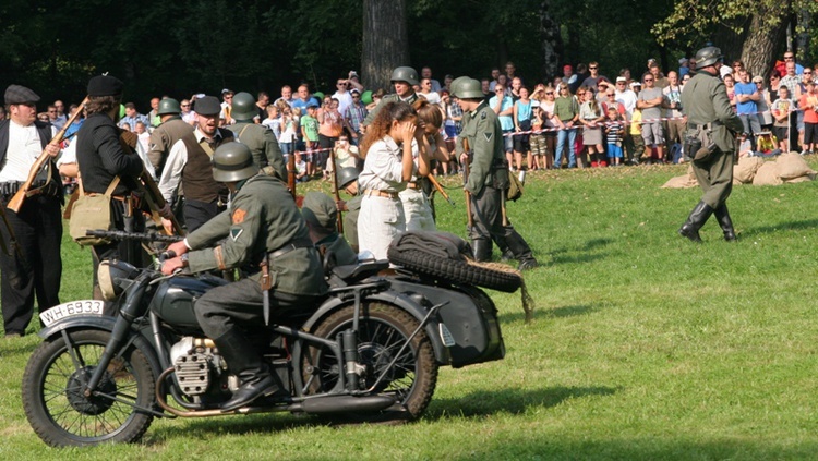 Inscenizacja walk w parku Kościuszki 