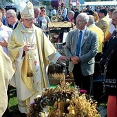  Diecezja płocka, powiat płocki i województwo mazowieckie dziękowały za tegoroczne plony