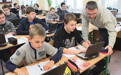 Jeśli nie istnieje obiektywna prawda o człowieku, wychowanie będzie podejrzane o narzucanie subiektywnych przekonań  