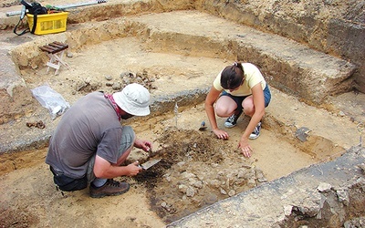 Archeologowie podczas prac badawczych