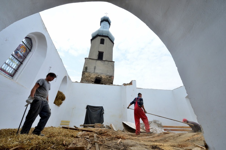 Drogomiłowice remontują światynię