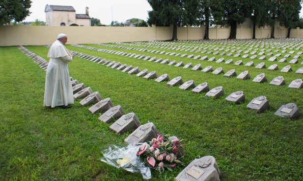 Papież: Ludzkość nie wyciągnęła lekcji z wojen