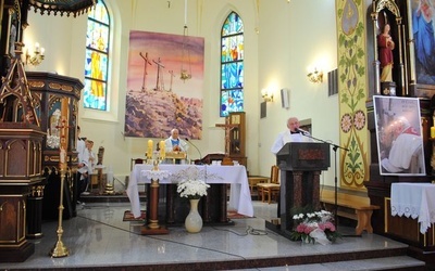 Peregrynacja papieskiego krzyża