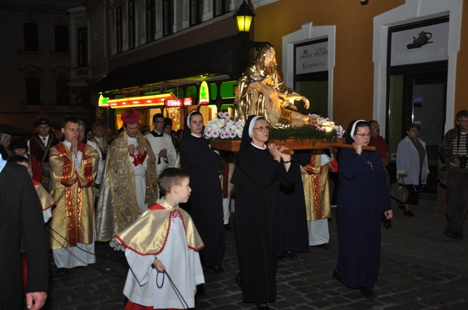 Procesja z Pietą