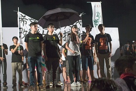 Protest demokratycznej opozycji przed siedzibą Szefa Egzekutywy w Hongkongu nie na wiele się zda. Chiny i tak zrobą to, co będą chciały