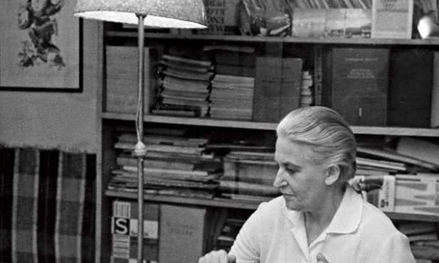 Anna Świrszczyńska (1909–1984) jest autorką niezwykle przejmujących wierszy z czasów okupacji 