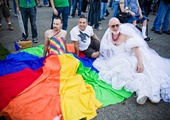 Nowe prawo umożliwi Polakom wejście w homozwiązki