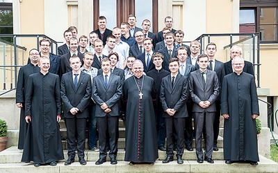  Integracja przebiegała pomyślnie. Teraz przed nimi sześć wspólnie spędzonych lat w seminarium