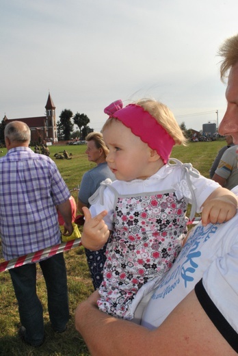 Piknik historyczny w Kozłowie Szlacheckim
