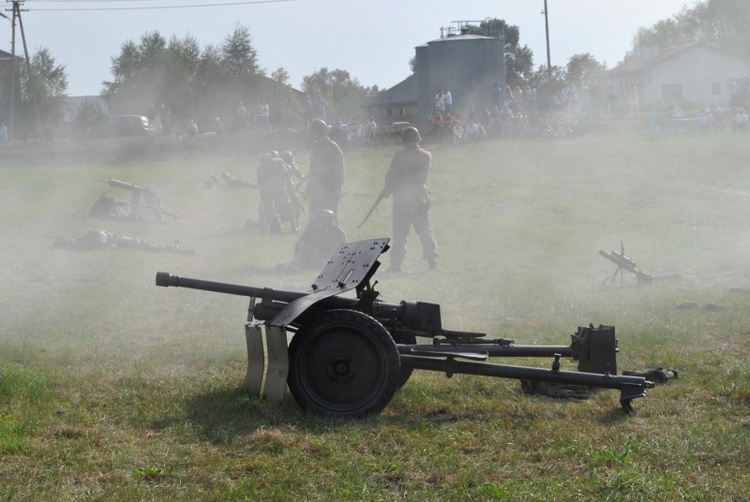 Piknik historyczny w Kozłowie Szlacheckim