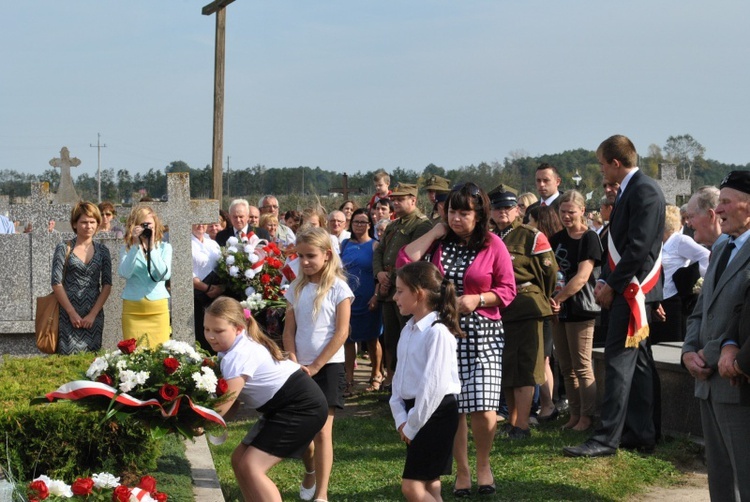 Piknik historyczny w Kozłowie Szlacheckim