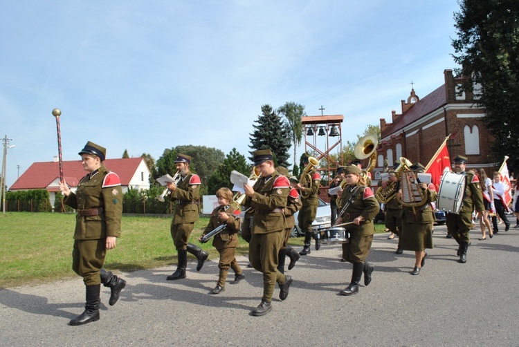 Piknik historyczny w Kozłowie Szlacheckim