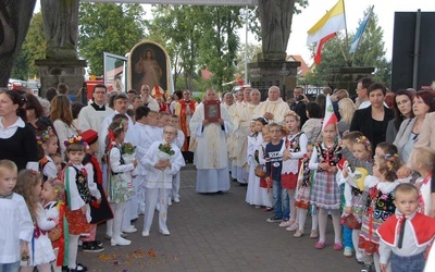 Obraz witało bardzo wiele dzieci