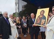Przekazanie ikony Chrystusa do Staszowa, gdzie odbędzie się kolejne spotkanie
