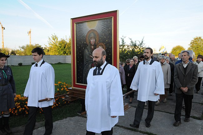 MB Latyczowska w budującym się kościele