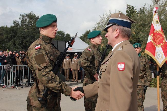 Przysięga podchorążych na Westerplatte