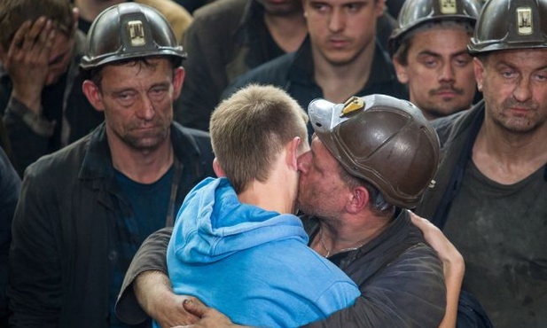 Protestujący górnicy wyjechali na powierzchnię
