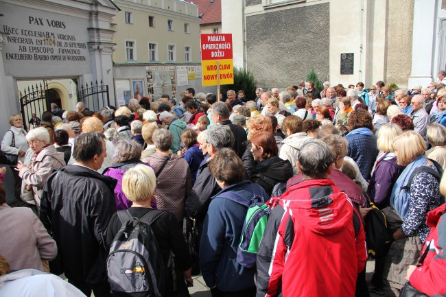 Pielgrzymka Żywego Różańca do Barda