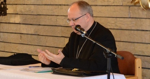 Bp Czaja apeluje o czujność i rozwagę
