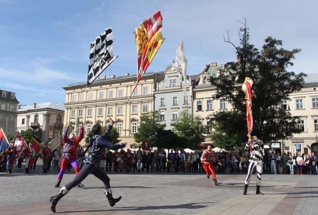 Pokaz średniowiecznych chorągwi Cz. 2