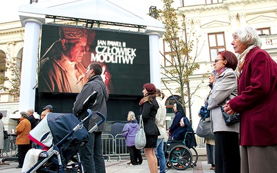  Duchową łączność ze św. Janem Pawłem II można wyrażać na różne sposoby