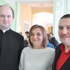  Ks. Paweł Dubowik (z lewej), pani Maria z mężem Wojciechem