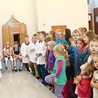  Z uczniami w dniu ich patrona ks. Michał Faryna