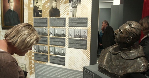 Wystawa "Kościół krakowski 1939-1945"
