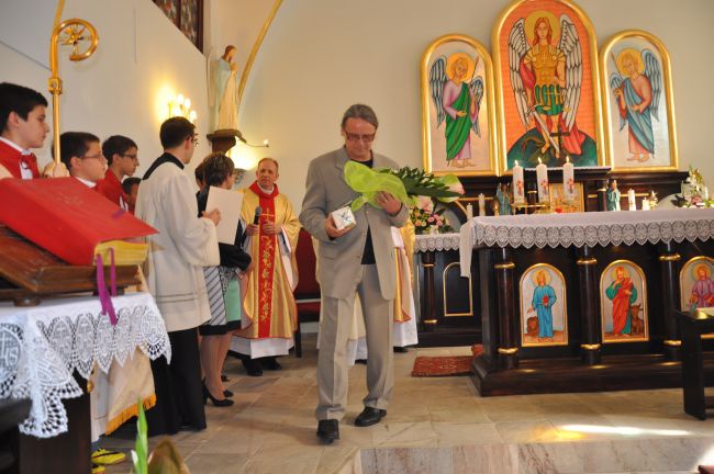 Poświęcenie ołtarza w Chróścinie Nyskiej