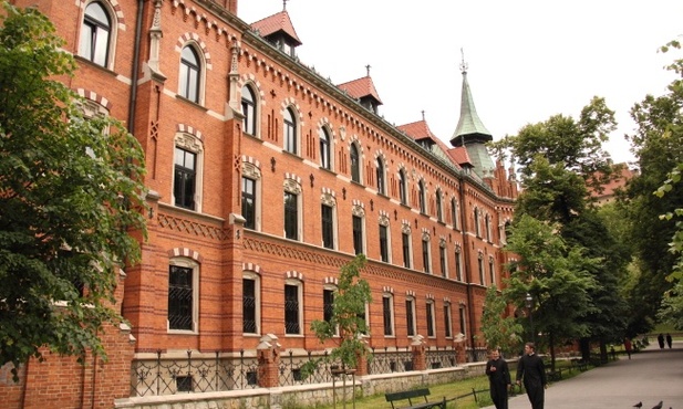 Episkopat przyjął nowe zasady formacji w seminariach