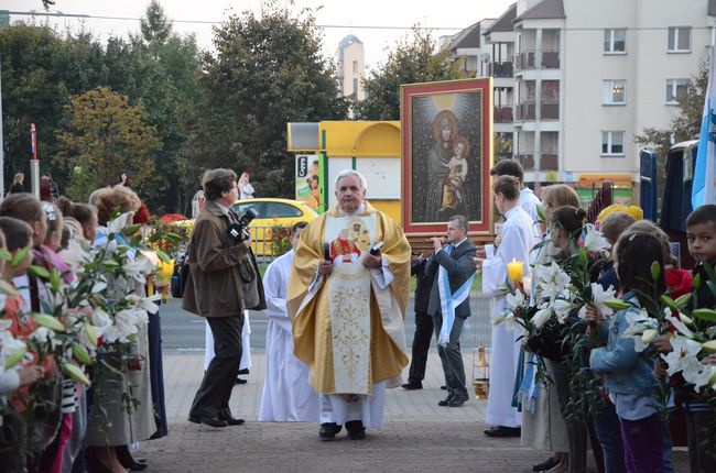 Maryja w parafii Świętej Rodziny