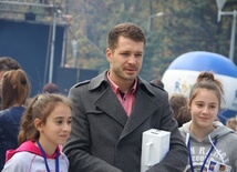 Na finale akcji obecny był serialowy Tomek z "M jak Miłość", czyli Andrzej Młynarczyk