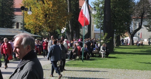 Pielgrzymka Żywego Różańca do Krzeszowa