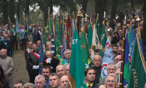 Bądź człowiekiem wśród stworzeń