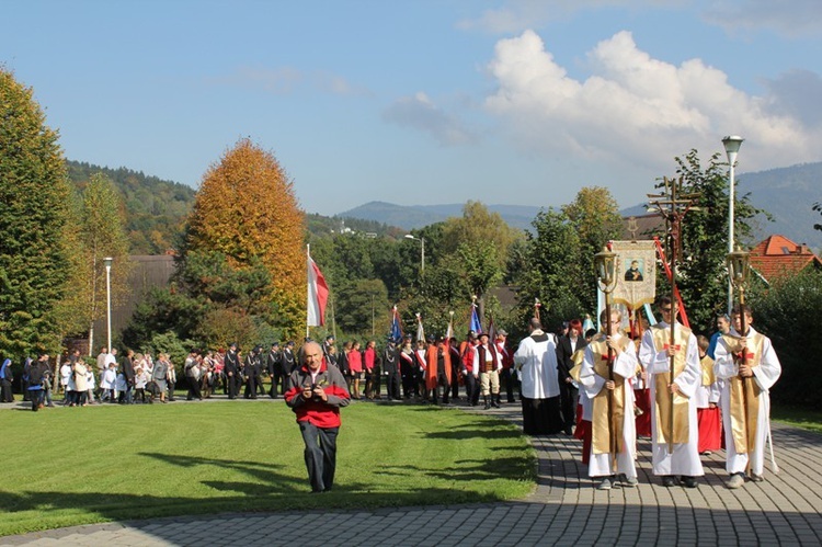 Nowy szlak papieski w Beskidach