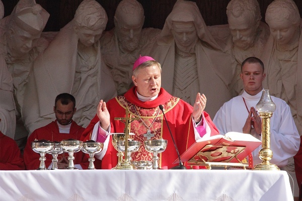 Pamięci ofiar zbrodni w Lasach Piaśnickich