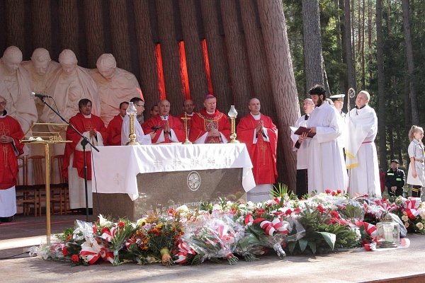 Pamięci ofiar zbrodni w Lasach Piaśnickich