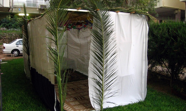 Sukkot w galerii handlowej