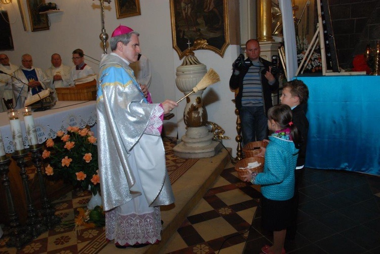 Uroczystości maryjne w Ćmielowie 