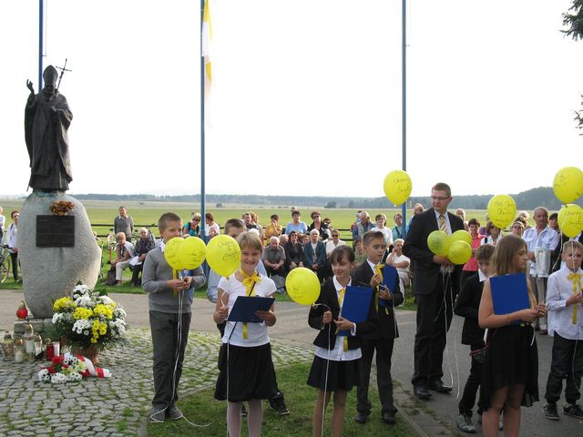 Dzień Papieski na lotnisku