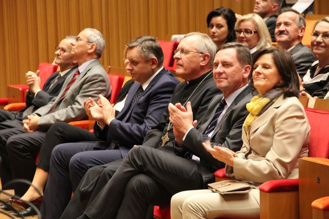 Koncert w Filharmonii Koszalińskiej z okazji XIV Dnia Papieskiego