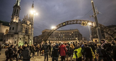 Marsz Niepodległości ominie "Tęczę"