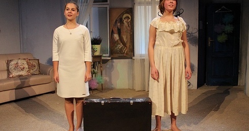 Salomea Matuszny i Michelle Sobiech prezentują "Anielnik" na Małej Scenie Teatru Polskiego